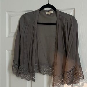 Gray Open-Front Cropped Cardigan with Scalloped Lace Trim